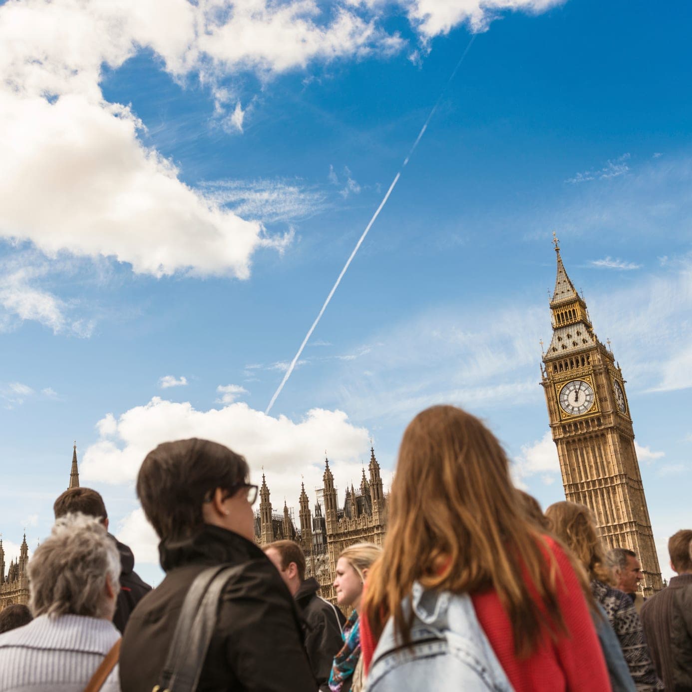 Students in front of Big Ben, connected via PassportsGo