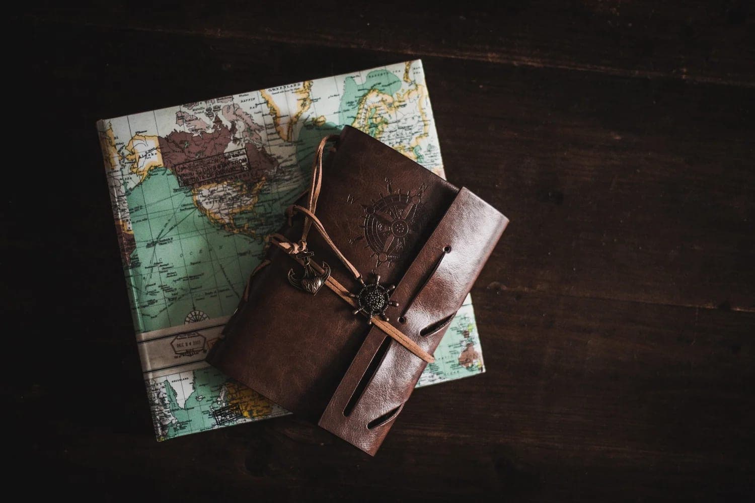 USA travel scene — hero image for "A Travel Journal Is the Best Souvenir You Can Create".