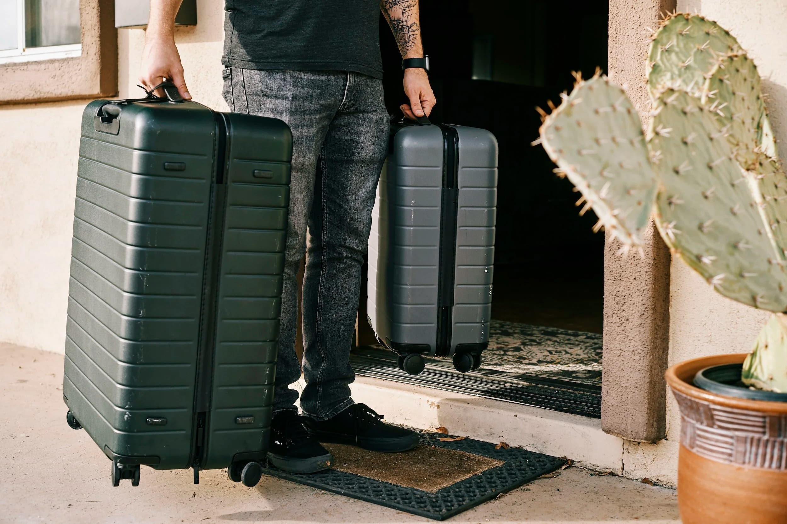 The Benefits of Packing Light for Travel