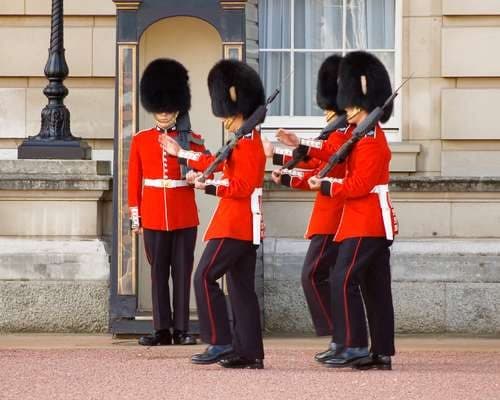 Royal Guards, Buckingham Palace