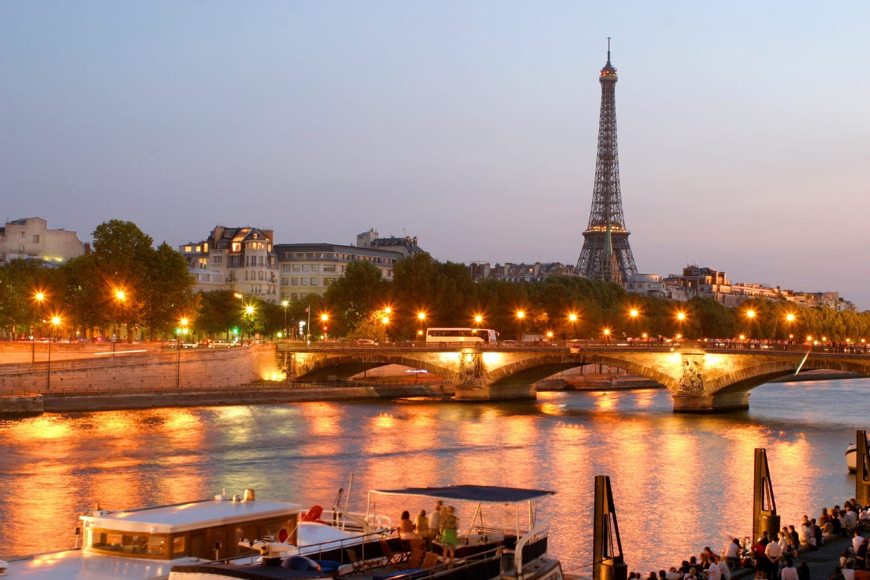 Bateaux-Mouches Cruise