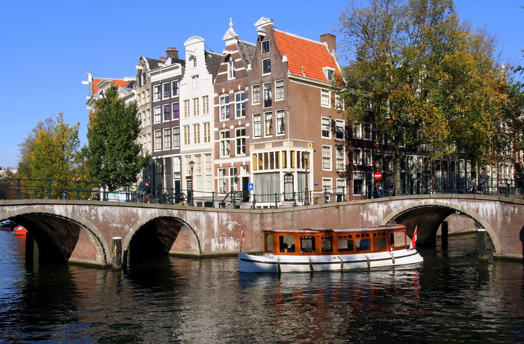 Canal Cruise